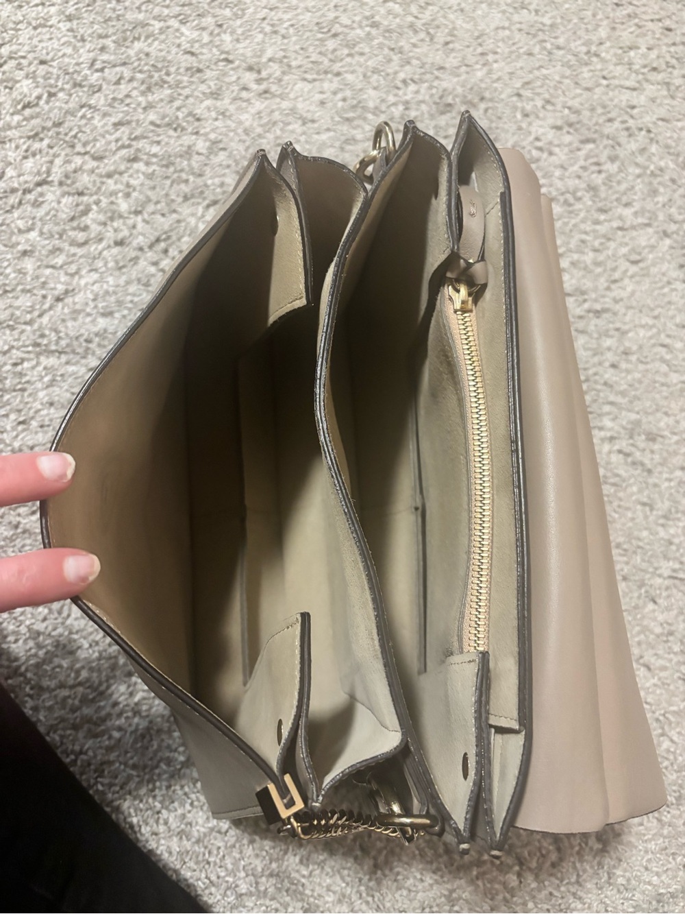 Chloe’ Medium Faye Shoulder Bag - Neutral Leather - Picture 12 of 16